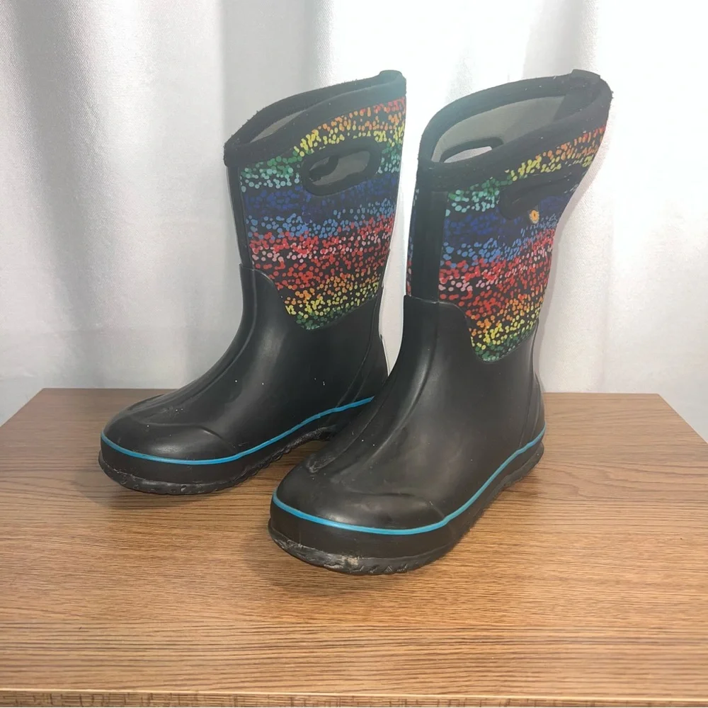 BOGS Kids Classic Rainbow Waterproof Insulated Rain Boots Size 2